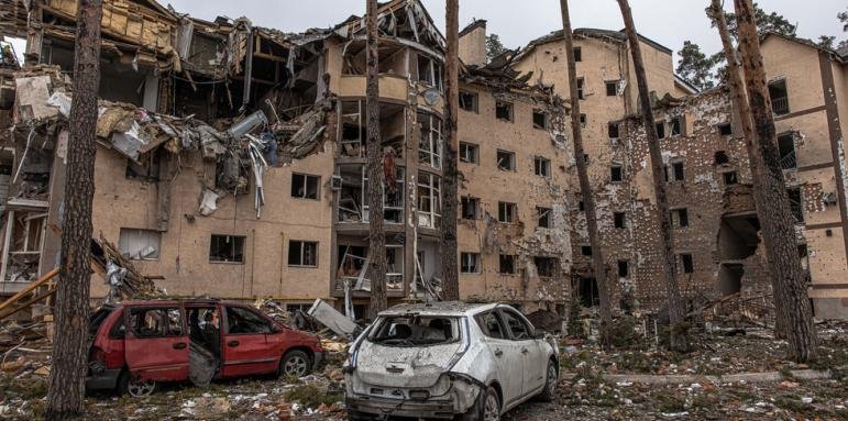 Кметът на Чернигов: Градът е напълно разрушен, обградени сме
