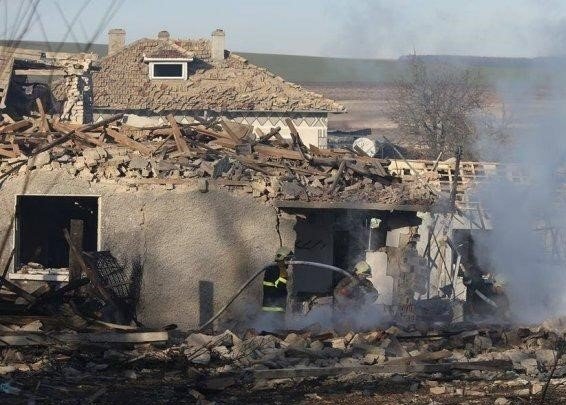 Ето на кого е взривената къща в село Войници - прокуратурата вече се зае със случая