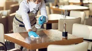 Заведенията скачат срещу оставането на маските