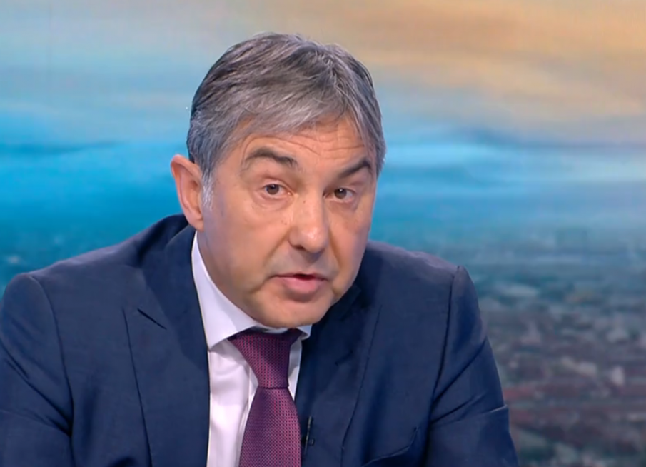 Моряците ни в Мариупол в ада на войната, зам.-министър замазва безхаберието на държавата