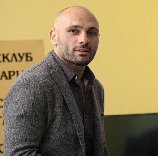 Стъки: Предупреждавам Гнома, че ако пратим оръжие в Украйна, правителството пада