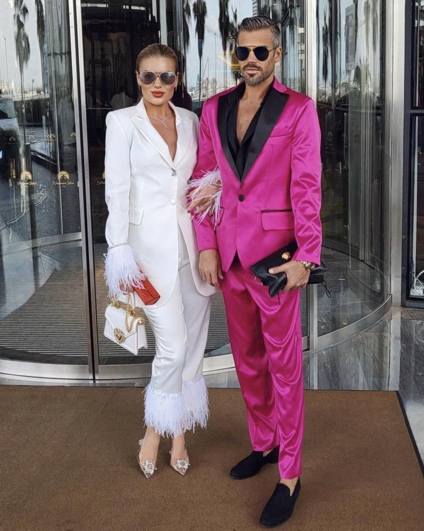 Дубайският елит с рокли на родни дизайнери на модни награди в Бурдж ал Араб (СНИМКИ)