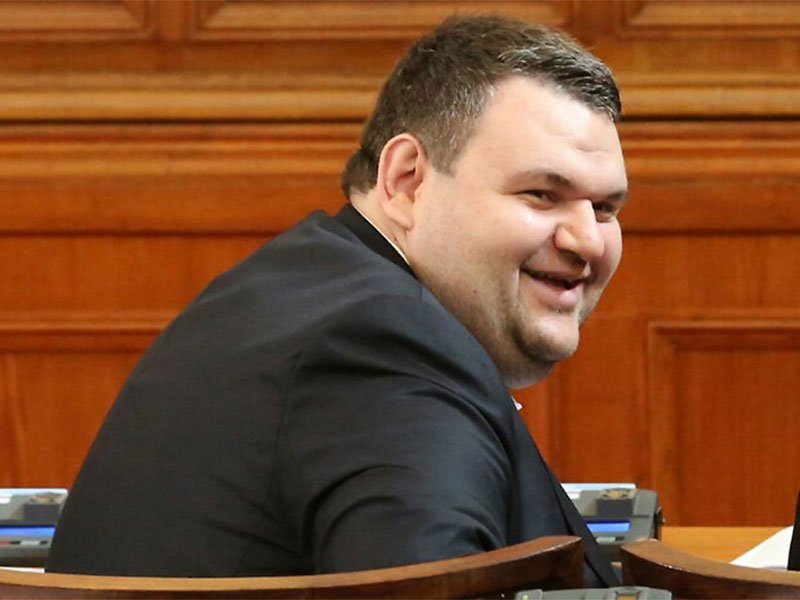 Спецпрокуратурата няма да образува досъдебно производство за имотите на Делян Пеевски