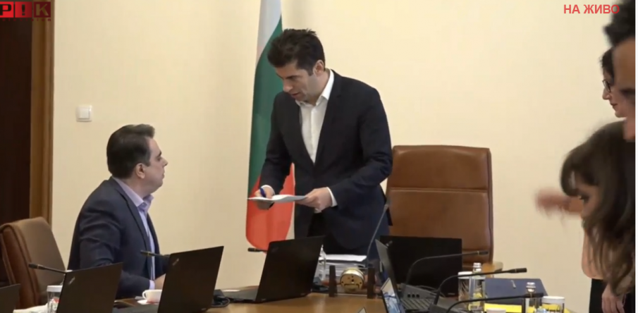 Министерският съвет удължи срока за получаване на временна закрила