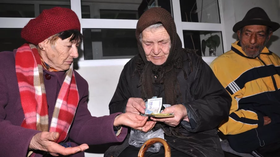 ВАЖНО: Ето от кога ще се изплаща Великденската добавка от 70 лв. към пенсиите ВАЖНО: Ето от кога ще се изплаща Великденската добавка от 70 лв. към пенсиите