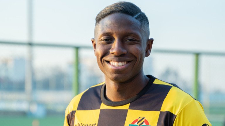 Шведски гранд ухажва звезда на Ботев (Пд)