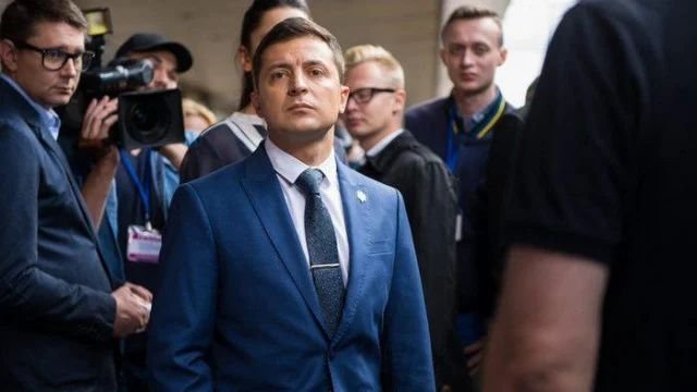 Комедията Слуга на народа със Зеленски тръгва у нас