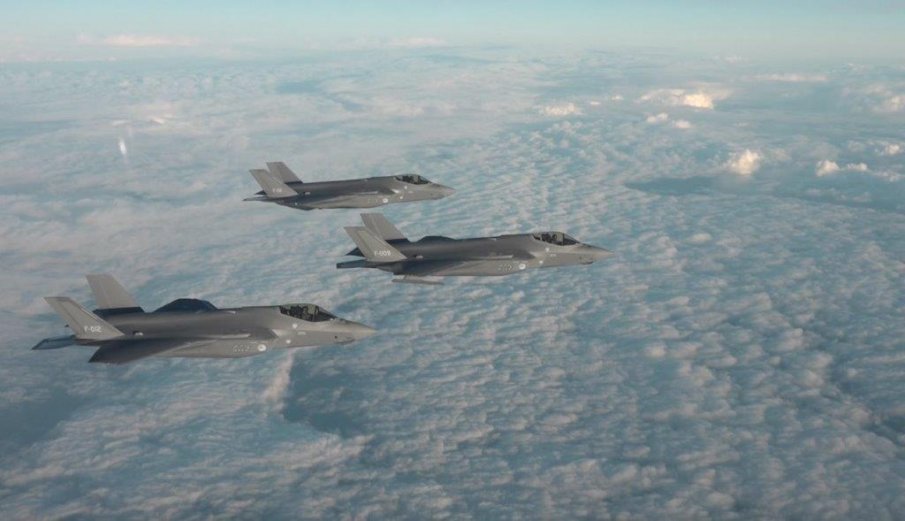 Нидерландските F-35 летят опознавателно в българското небе
