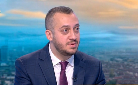 Шефът на Представителството на ЕК у нас: Работим първите пари по Плана за възстановяване да стигнат до България до края на годината.