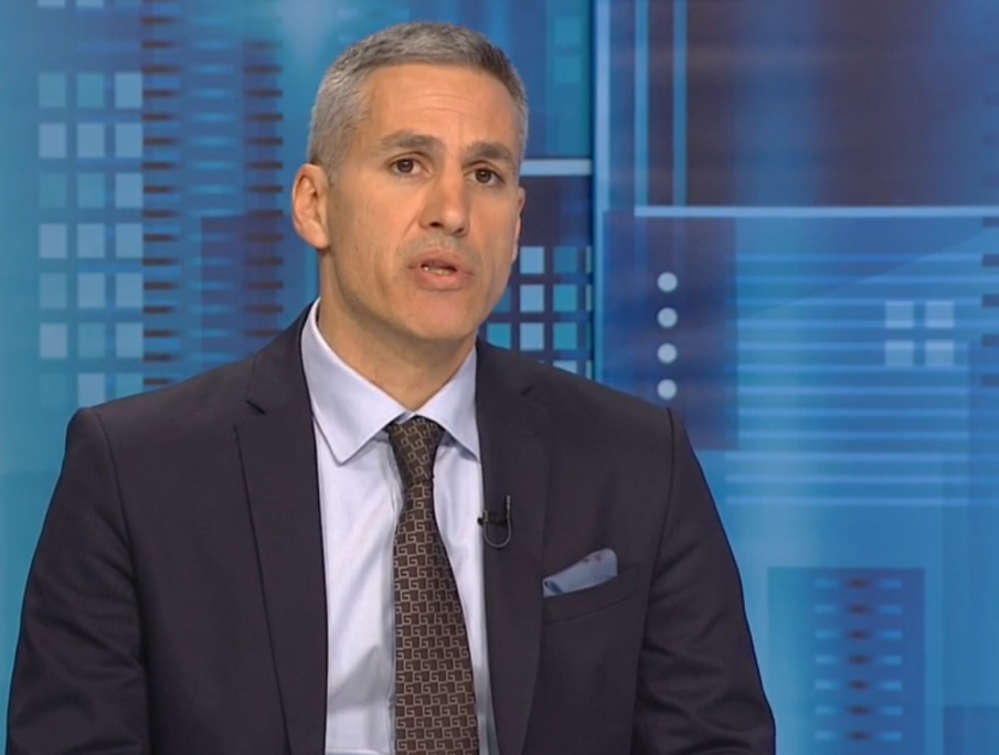 Гюров влезе в обяснителен режим за дипломата си