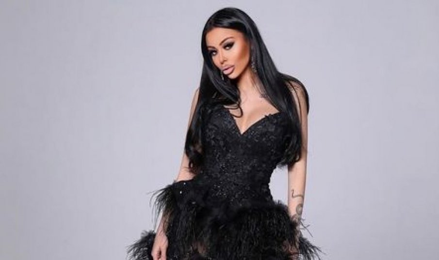 Скандалното гадже на покойния Денис Теофиков си пусна тарифата (СНИМКА)