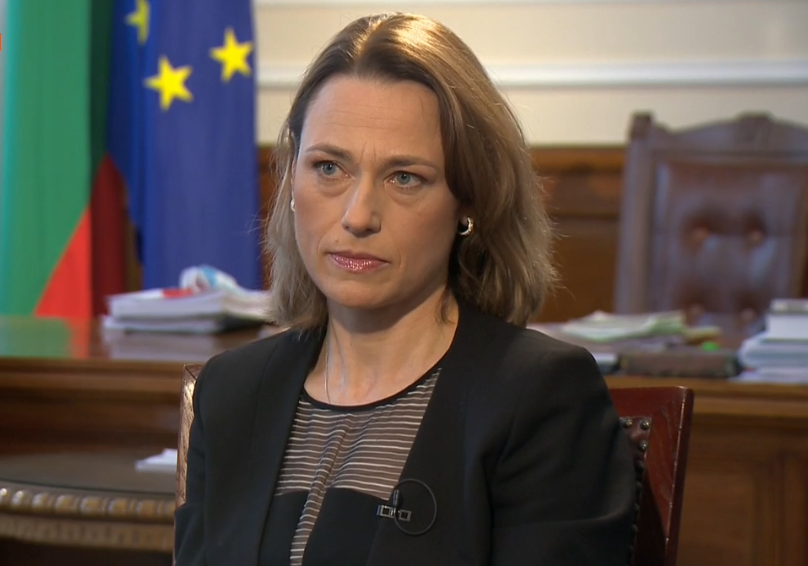 В КОАЛИЦИЯТА СЪВСЕМ СЕ ЗАПЕЧЕ! Ива Митева от ИТН: Няма да оттеглим Каримански, време е за промяна на избирателната система