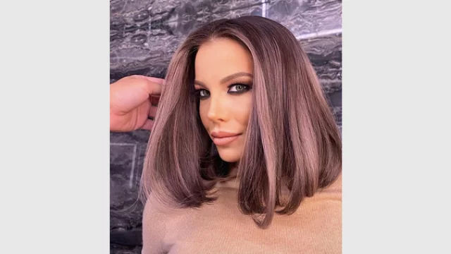 КАТО ДВЕ КАПКИ ВОДА: Дъщерята на Емилия от Коко Динев едно към едно с майка си (СНИМКА)