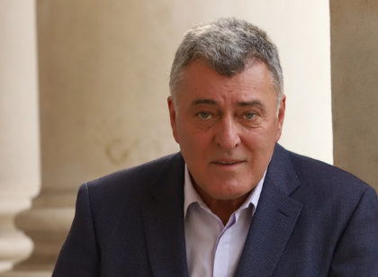 Общинар от ДБ иска да се смени името на училище „Максим Горки“ в София. БСП: Цинично политиканстване!