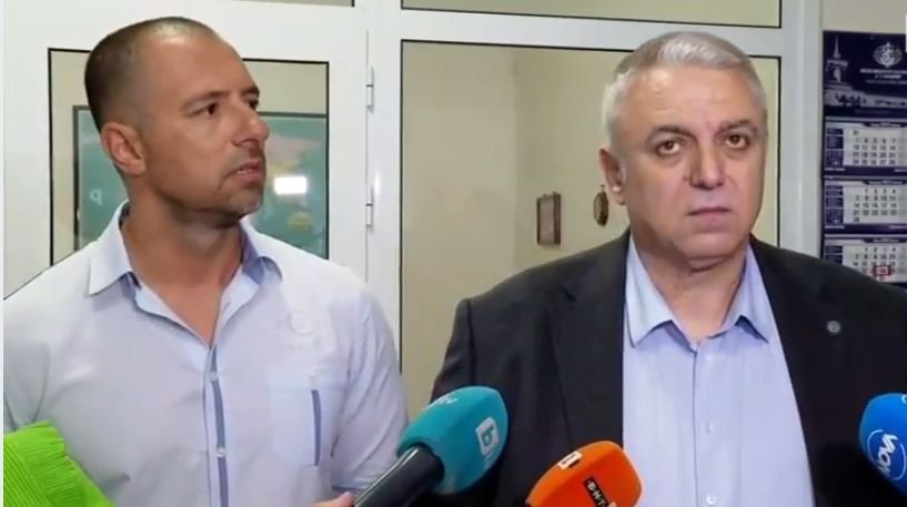 Фирмата собственик на кораба Царевна обяви: Евакуацията на нашите моряци ще мине през Русия, до Великден ще са в България Фирмата собственик на кораба Царевна обяви: Евакуацията на нашите моряци ще мине през Русия, до Великден ще са в България
