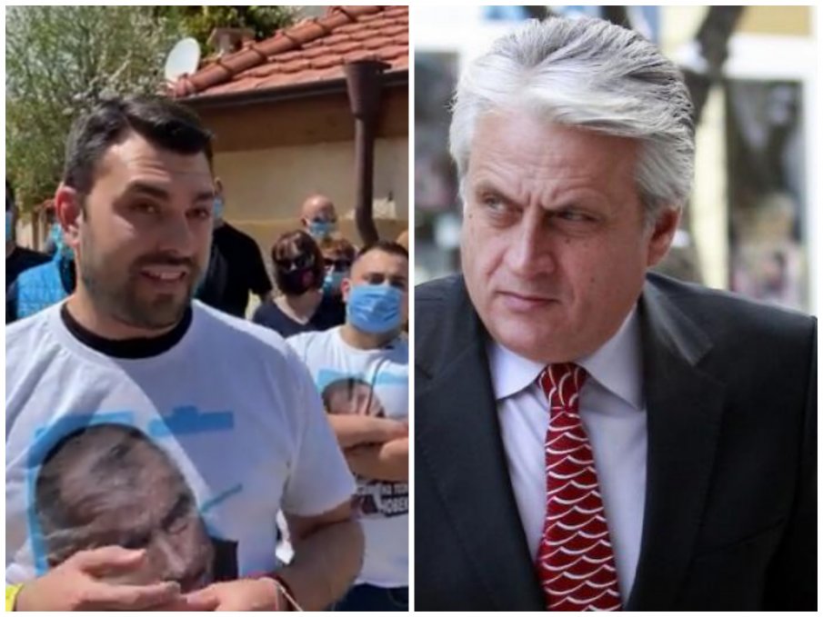 ПЪРВО В ПИК TV: Младежите на ГЕРБ скандират под прозорците на Бойко Рашков: Дамаджаните - вън! Оставка! (ОБНОВЕНА/ВИДЕО)