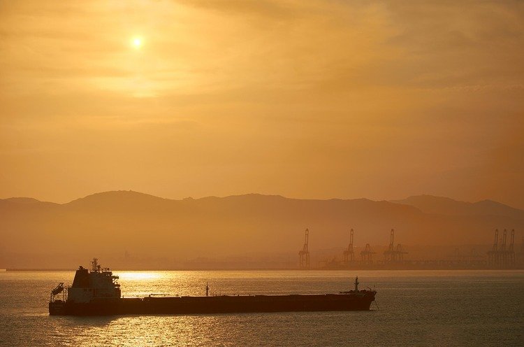 Гърция задържа руски танкер край остров Евбея