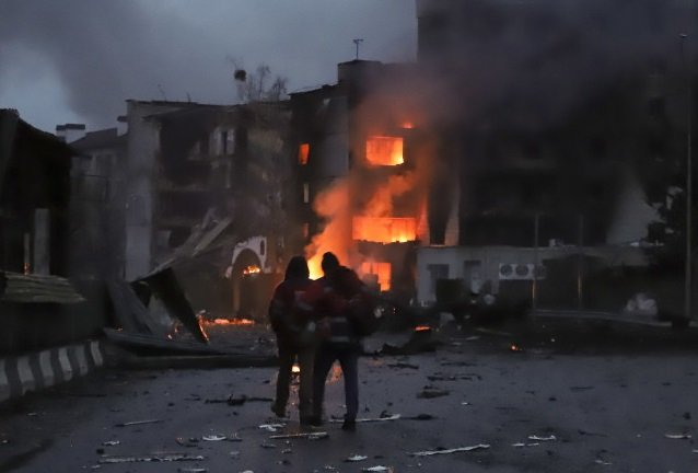 ГОРЕЩО ОТ ФРОНТА: Русия удари Лвов, има жертви и много ранени