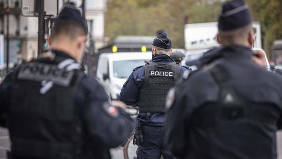 Свещеник бе нападнат с нож в Ница