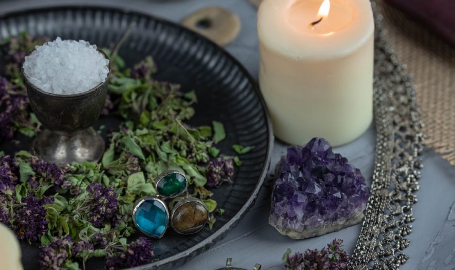 Четвъртъчната сол е силен амулет за дома и човека