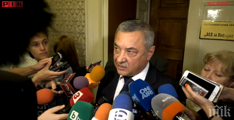 НФСБ - Силна България: Спомняте ли си измамническия номер на Кирил Петков с автобуса? Е, сега е със самолета и спасените моряци. Оставка веднага!