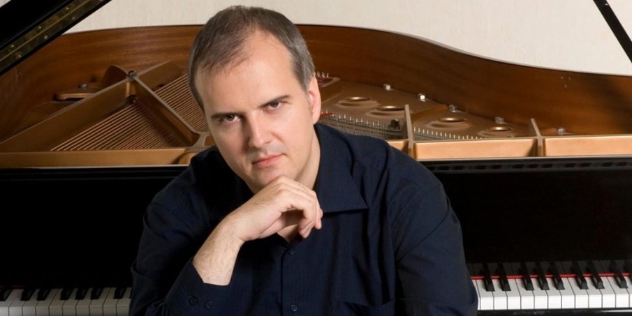 Почина виртуозният пианист Никълъс Анджелик