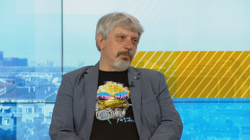 Проф. Николай Витанов: Всеки си гледа собствения интерес, само ние чуждия. Затова не сме велика държава Проф. Николай Витанов: Всеки си гледа собствения интерес, само ние чуждия. Затова не сме велика държава