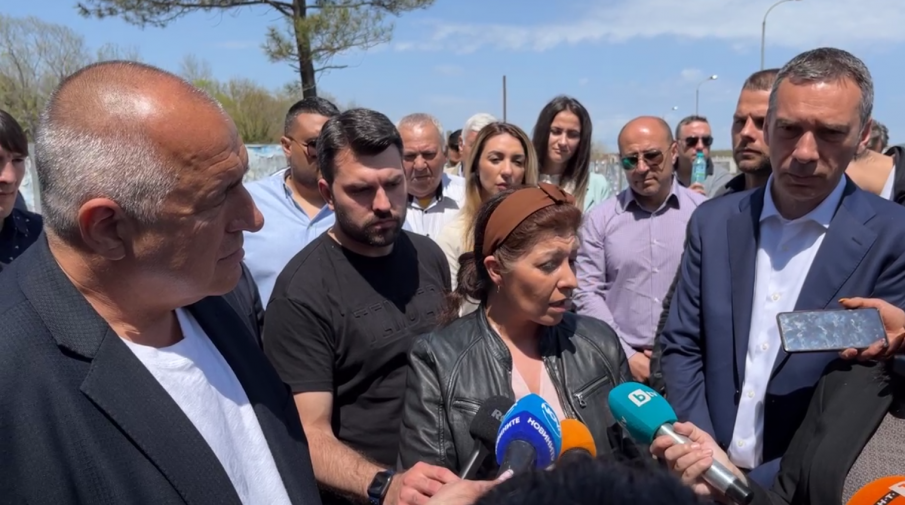 Севделина Арнаудова: Петков разбра, че Борисов не му е ниво и се захвана с мен. Когато не може да оправдае некадърността си, пада на гаражно ниво