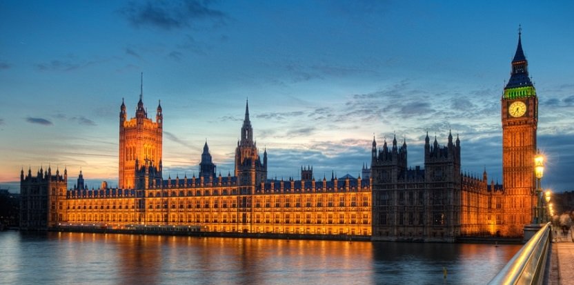 Глас от Ирландия: Великобритания се готви да наруши международното право