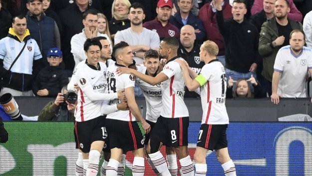 Палачът на Барса излъга Уест Хям и е близо до финал в Лига Европа, Лайпциг измъкна 1:0 над Рейнджърс