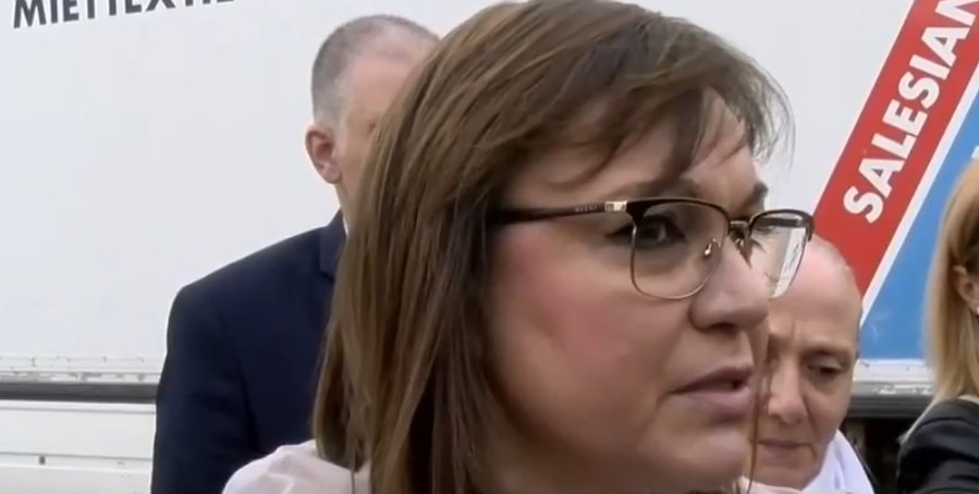 ИЗВЪНРЕДНО: Нинова се извъртя - ще напусне коалицията, само ако Министерски съвет реши да се изнася оръжие за Украйна. Но решението ще бъде взето от НС