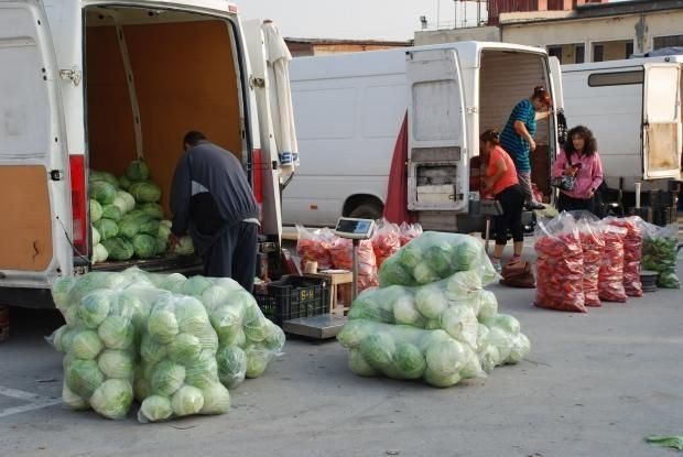 Тържището до Първенец става модерна хранителна борса