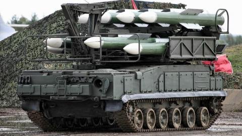 ТЕЖЪК УДАР: Новите руски оръжия изглеждат добре на парад, но не и на бойното поле