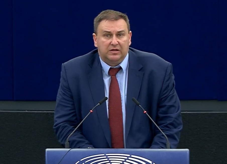 Емил Радев: България ще има достъп до Единния портал за издаване наШенгенски визи