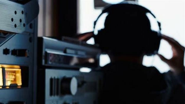 Премиерът и министърът на отбраната на Испания са били подслушвани