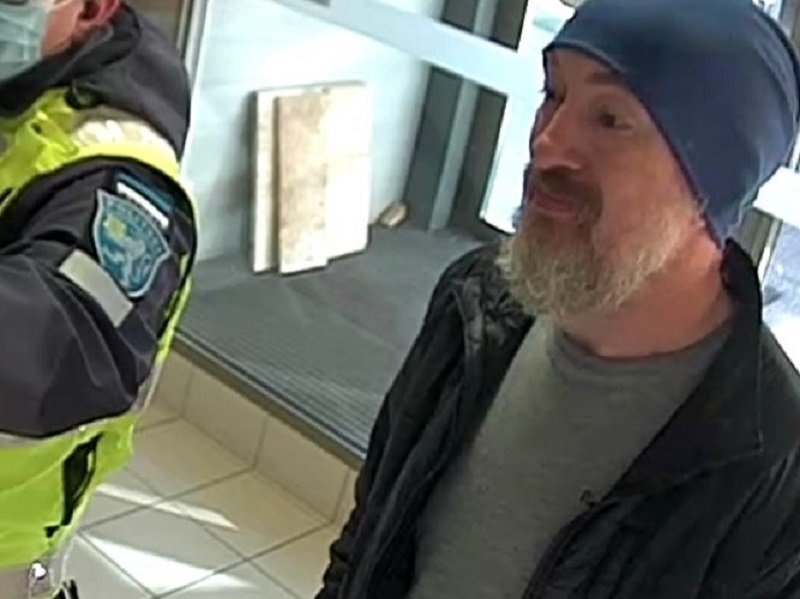 Изгониха организатора на марша Безсмъртния полк в Естония