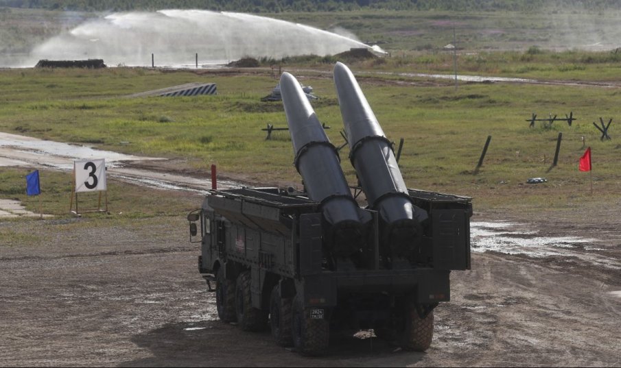 В ЦЕЛТА: Руски ракети унищожиха хангар с американски оръжия в Одеса