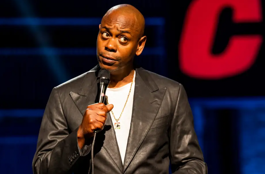 Нападнаха комика Дейв Шапел с нож по време на шоу (ВИДЕО)