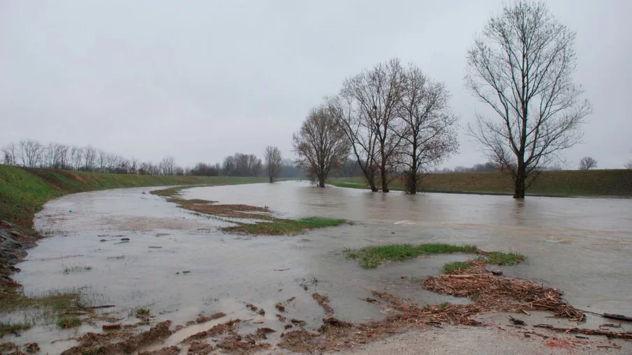 Има ли опасност от преливане на язовир Студена?