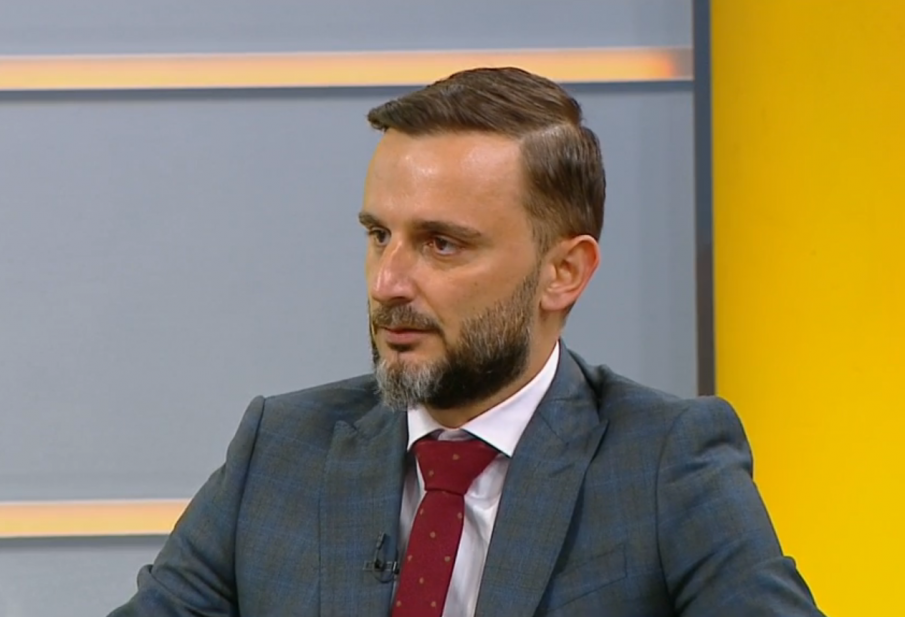 По-евтина винетка за леките коли от догодина, но без отстъпки за камионите и автобусите