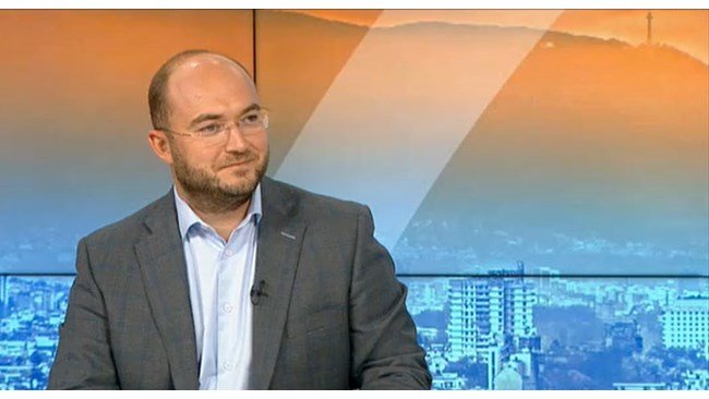 Председателят на СОС: Топлата вода в София е осигурена до 31 май, после ще видим