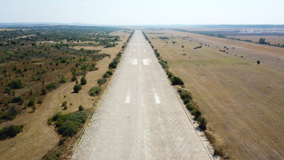 Легендарното летище Узунджово става индустриална зона