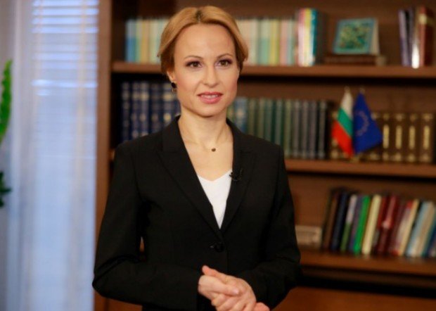 САМО В ПИК И РЕТРО: Разведена ли е Мария Цънцарова?