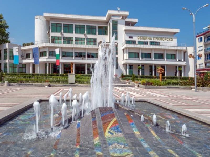 СИГНАЛ ОТ МОРЕТО: Украинци притесняват ученички с непристойно поведение