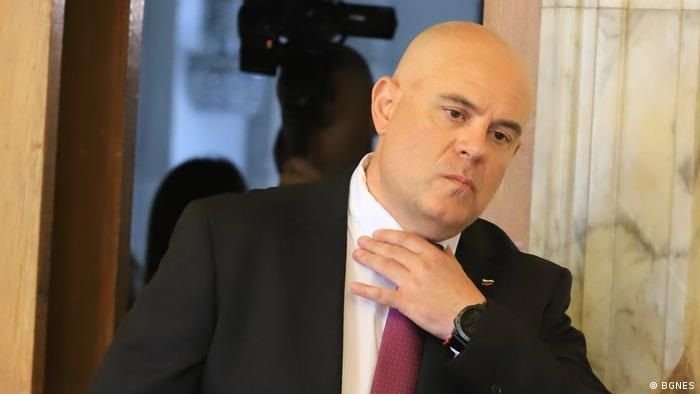 ПЪРВО В ПИК: Гешев сезира КС за текст от Закона за държавния бюджет