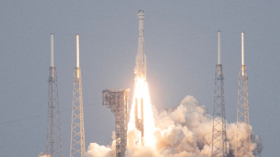 Боинг изстреля Старлайнер на пробен полет до МКС