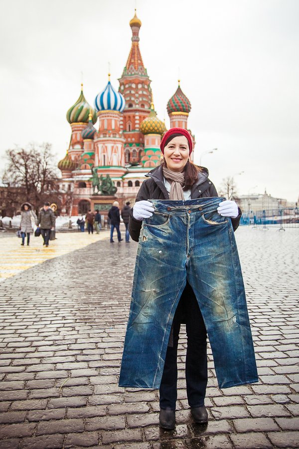 Емблематична марка за дънки напусна Русия