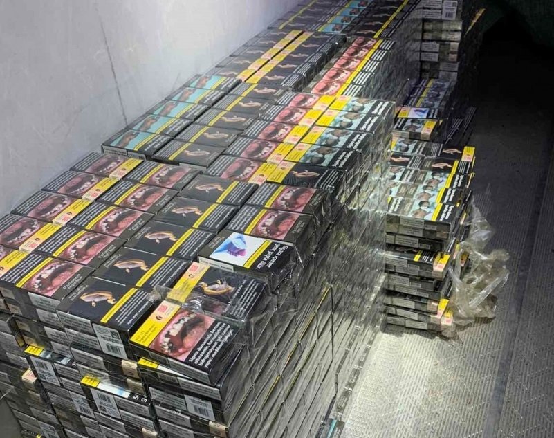 Спипаха контрабандни цигари на Капитан Андреево, скрити в турски камион