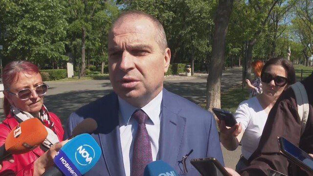 Гроздан Караджов: С пари за магистрала „Хемус“ са платени компенсации за тока