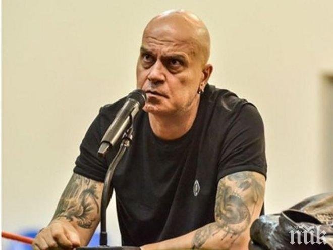 САМО В ПИК И РЕТРО: Слави продаде имотите на покойния си баща 